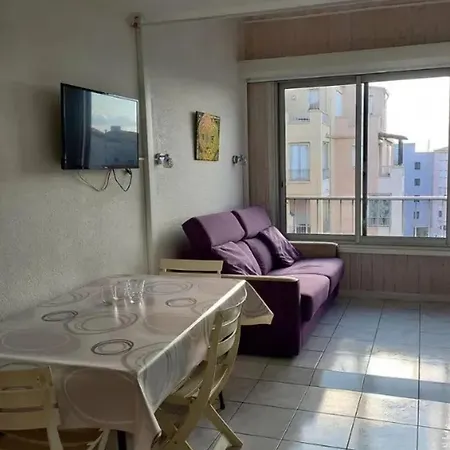 Fonctionnel A Agde, 30 M² Avec Jardin * Agde