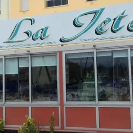 Studio fonctionnel à Agde, 30 m² avec jardin *