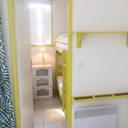 Apartment Fonctionnel A Agde, 30 M² Avec Jardin *