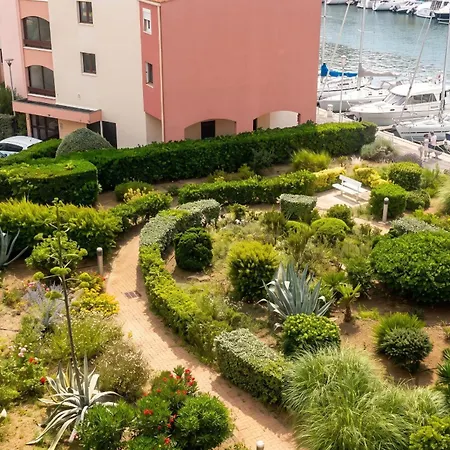 Fonctionnel A Agde, 30 M² Avec Jardin Agde