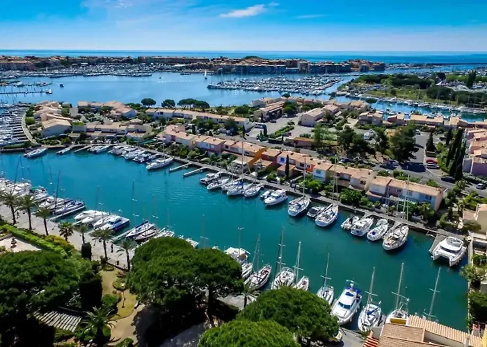 Studio Fonctionnel A Agde, 30 M² Avec Jardin * Agde